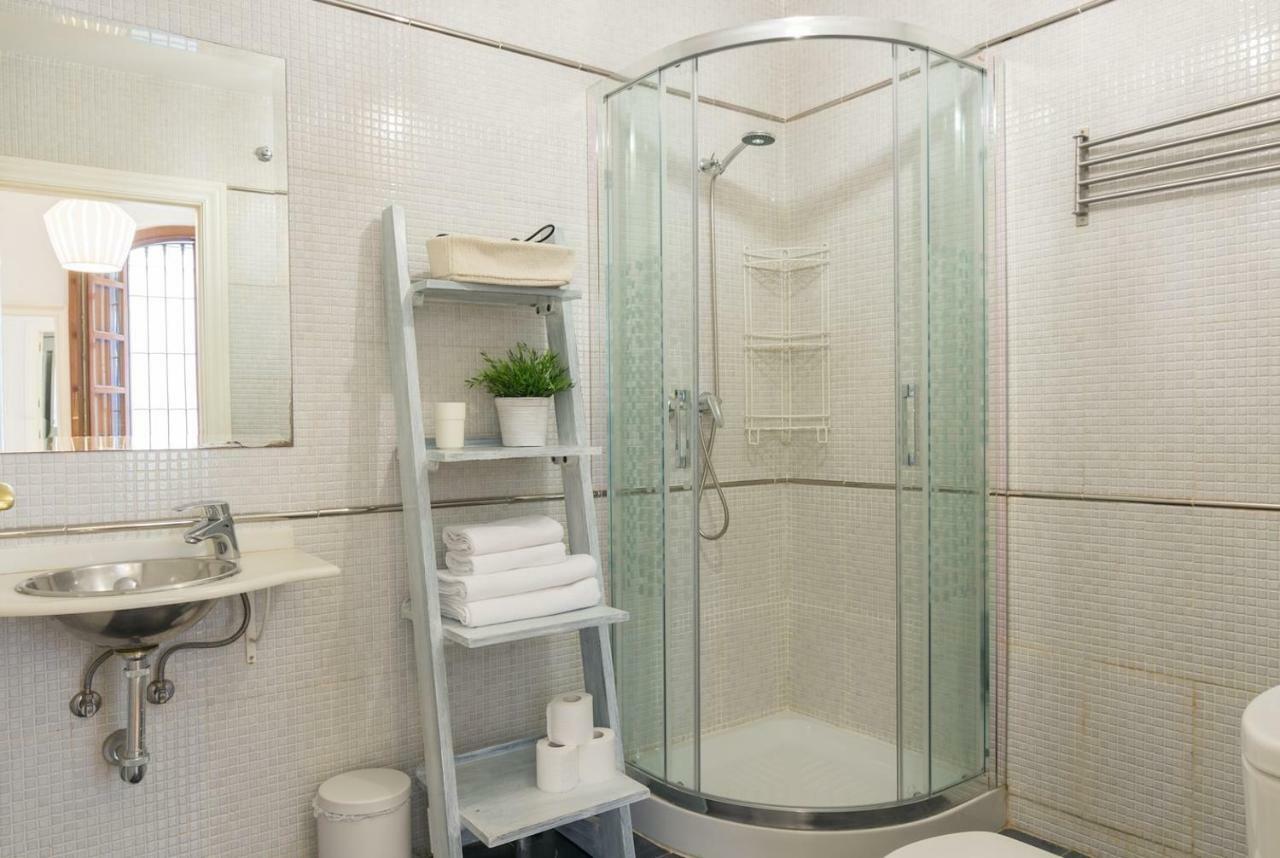 Lyrioshomes Malaga La Merced Centro المظهر الخارجي الصورة